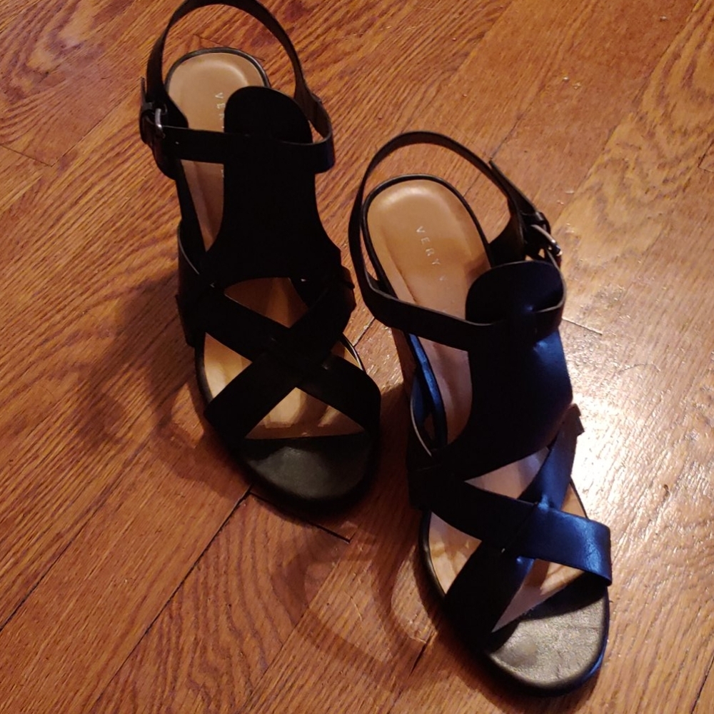 Ladies wedge sandal
